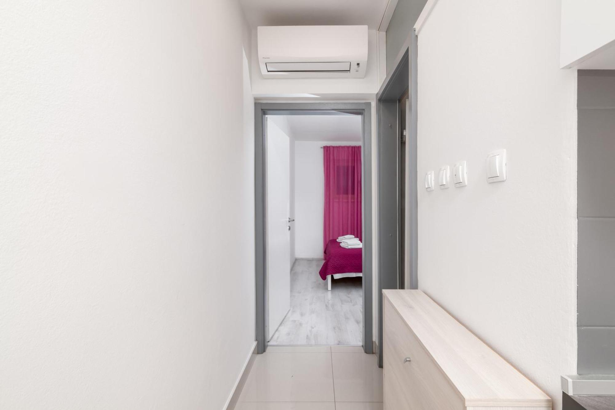 Apartments With A Parking Space Rabac, Labin - 6464 Esterno foto